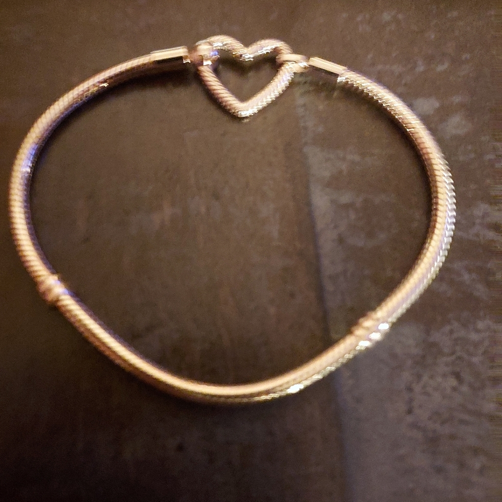 14k Gold Pandora Bracelet - Picture 5 of 7